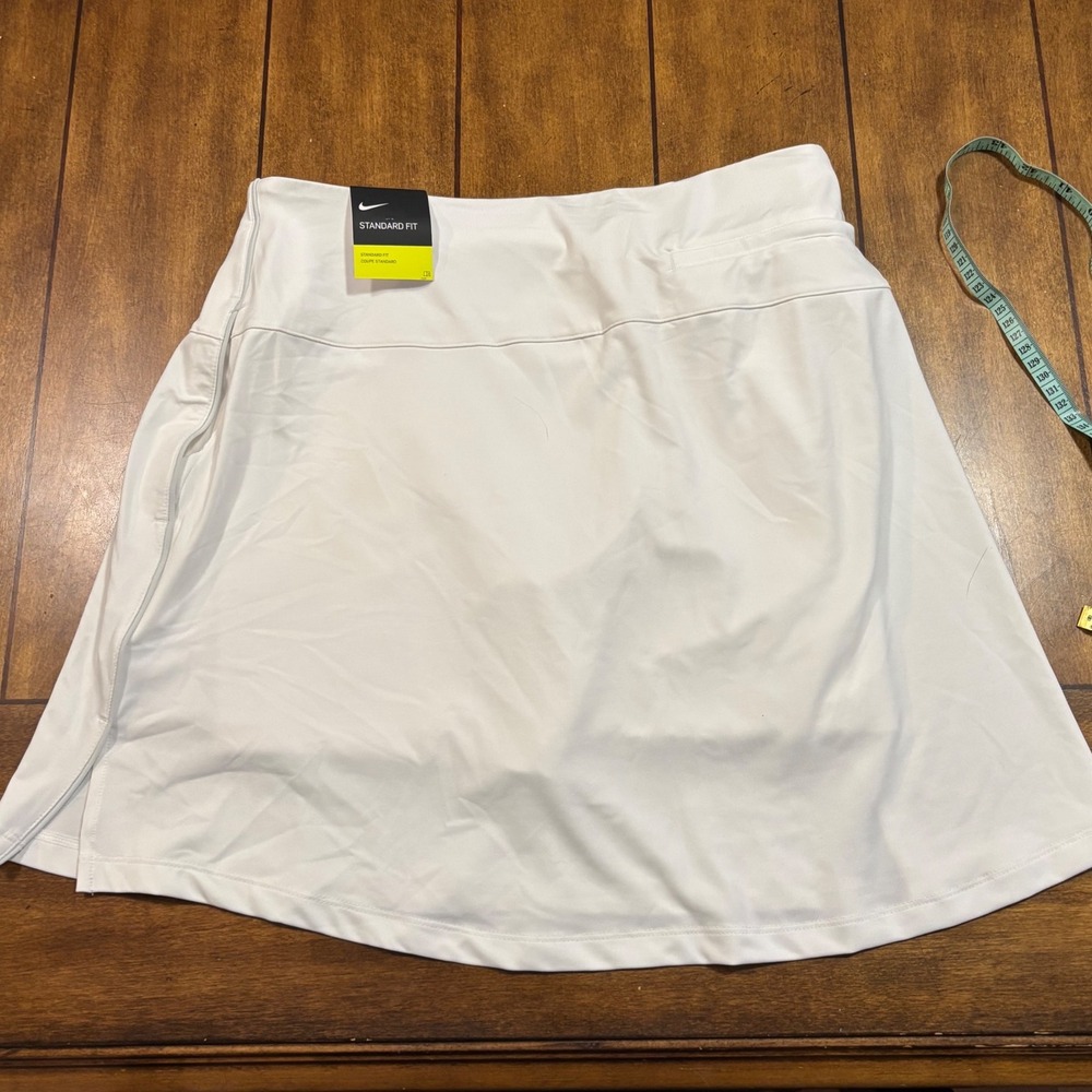 Nike Dri-FIT Golf Tennis Skirt Athletic Skort UPF 40+ Pockets White Medium NWT - Picture 6 of 10